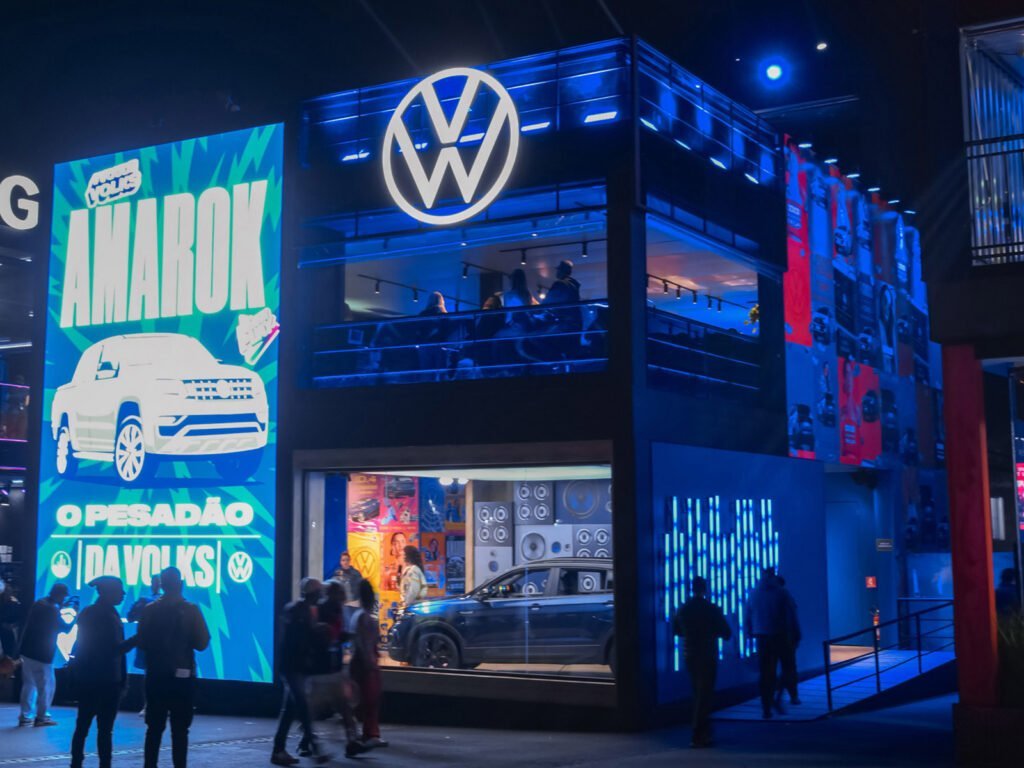 Volkswagen Anuncia Patrocínio do Rock in Rio 2024 e Ações Sociais com o The Town 2023 Estande VW no The Town 2023