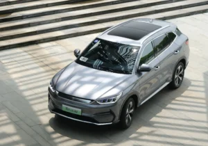 BYD Song Plus 2024 visto de cima, lateral esquerda e frente