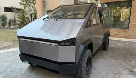 Réplica do Cybertruck sobre base de caminhão por menos que o preço de um Kwid!