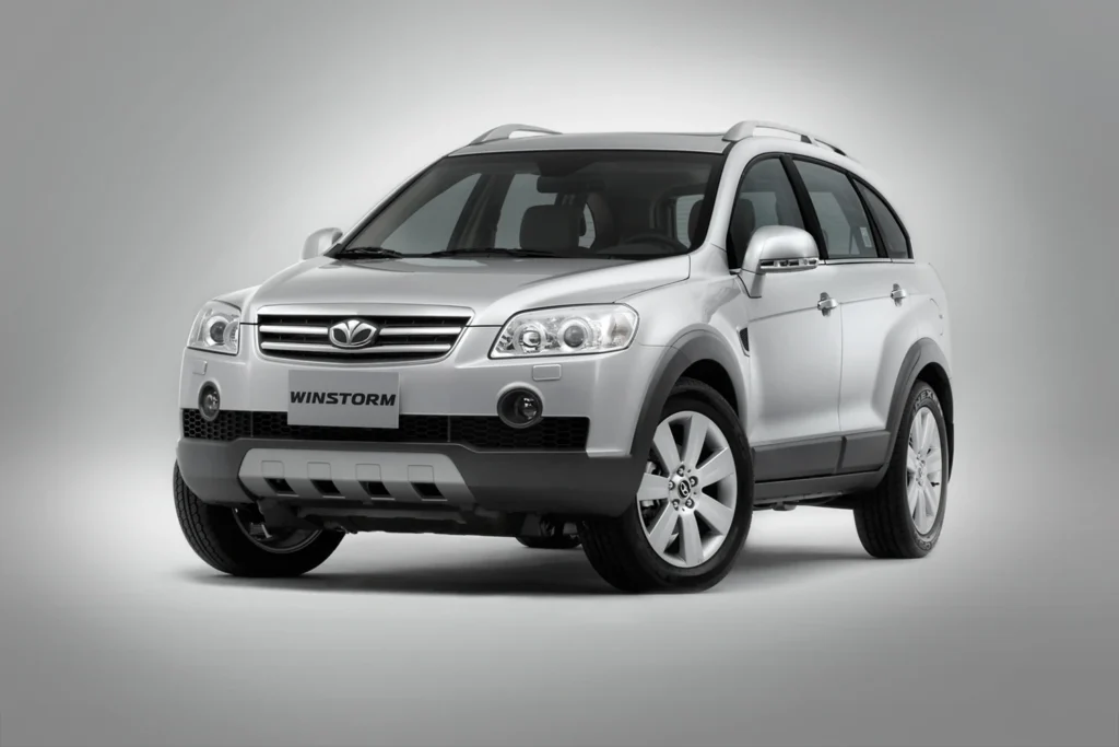 Stellantis Celebra 20 Anos do SUV GM Que Virou Opel Antara e Chevrolet Captiva no Brasil Daewoo Winstorm Chevrolet Captiva carroemercado
