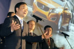 Geely Chairman Li Shufu carroemercado