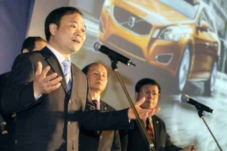 Geely Chairman Li Shufu carroemercado