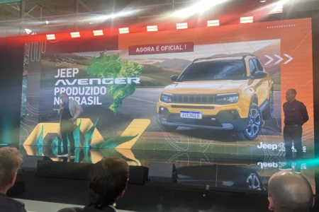 Jeep Avenger Híbrido Leve Inicia Produção no Brasil com Investimento da Stellantis em Porto Real Jeep Avenger Híbrido Leve Inicia Produção no Brasil carroemercado