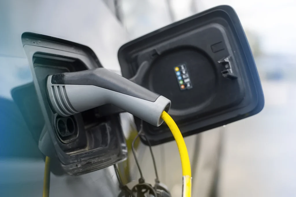 carregador de carro eletrico no condomominio - carroemercado